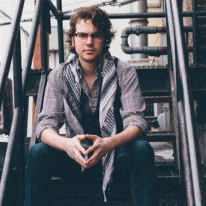 Meet your Posher, Garrison